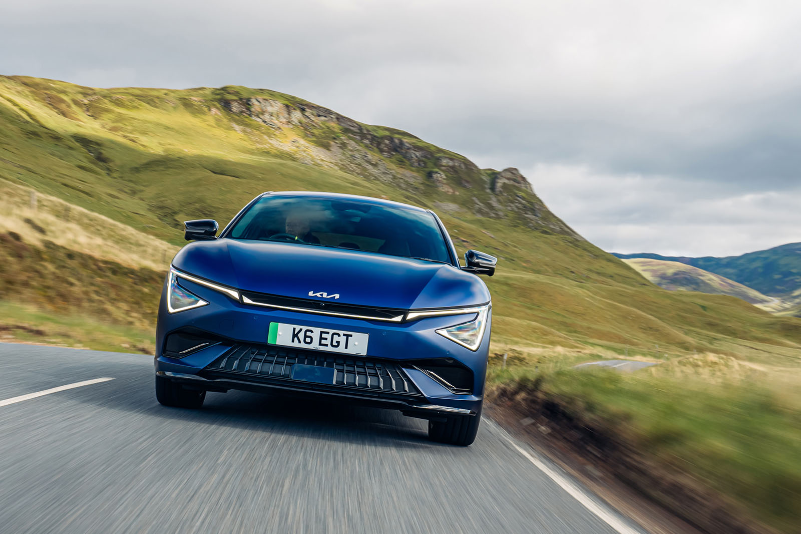 عملکرد و شتاب Kia EV6 GT 2025