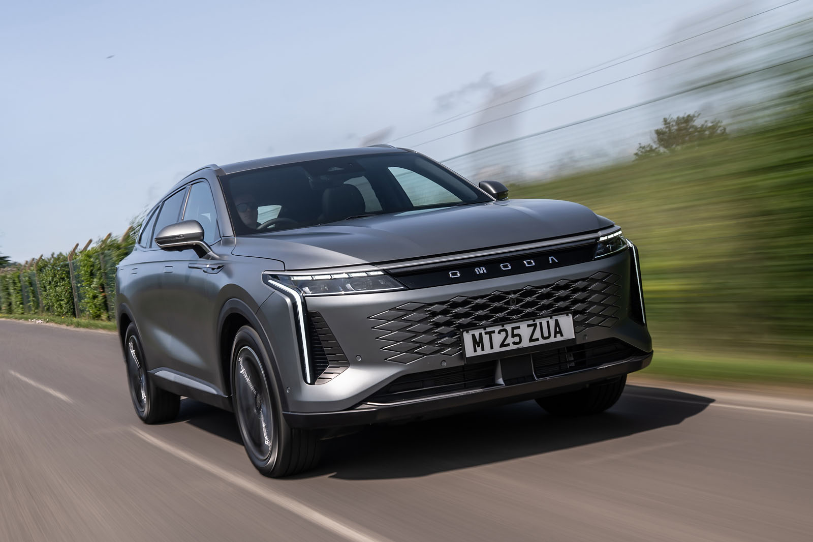 اومودا 9 در حال حرکت