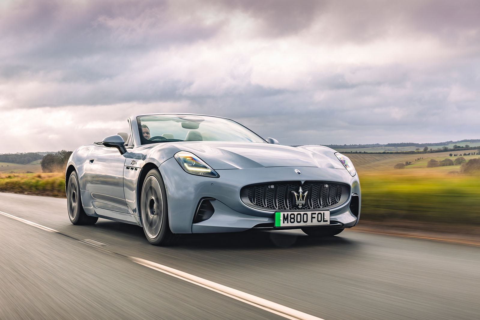 نمای حرکت مازراتی گرن کابریو فولگوره