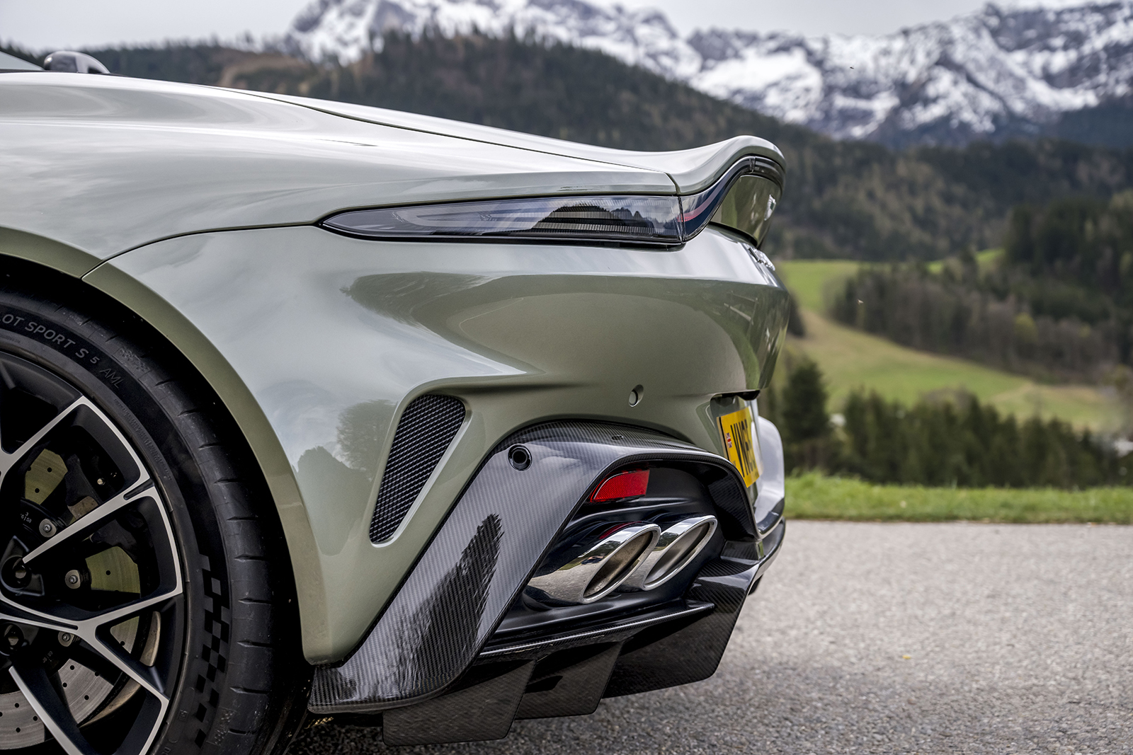 نمای جانبی ونتیج رودستر