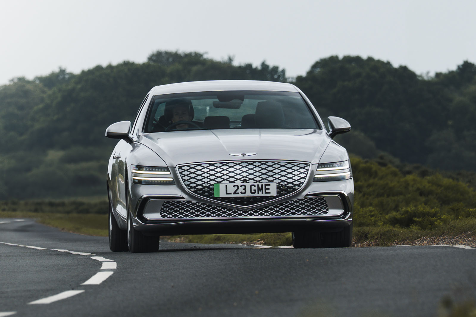 هندلینگ و سواری جنسیس G80 برقی جدید