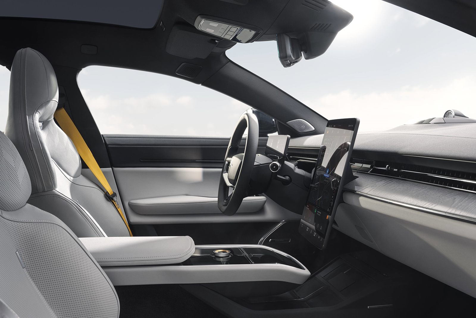 نمای داشبورد و مانیتور پولستار 5