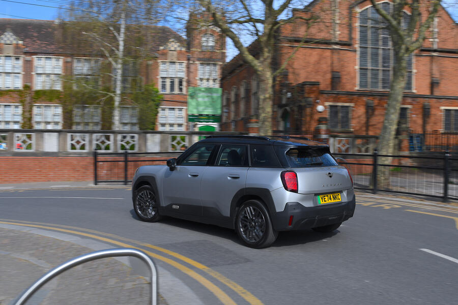 کابین و نمایشگر مینی ایسمن