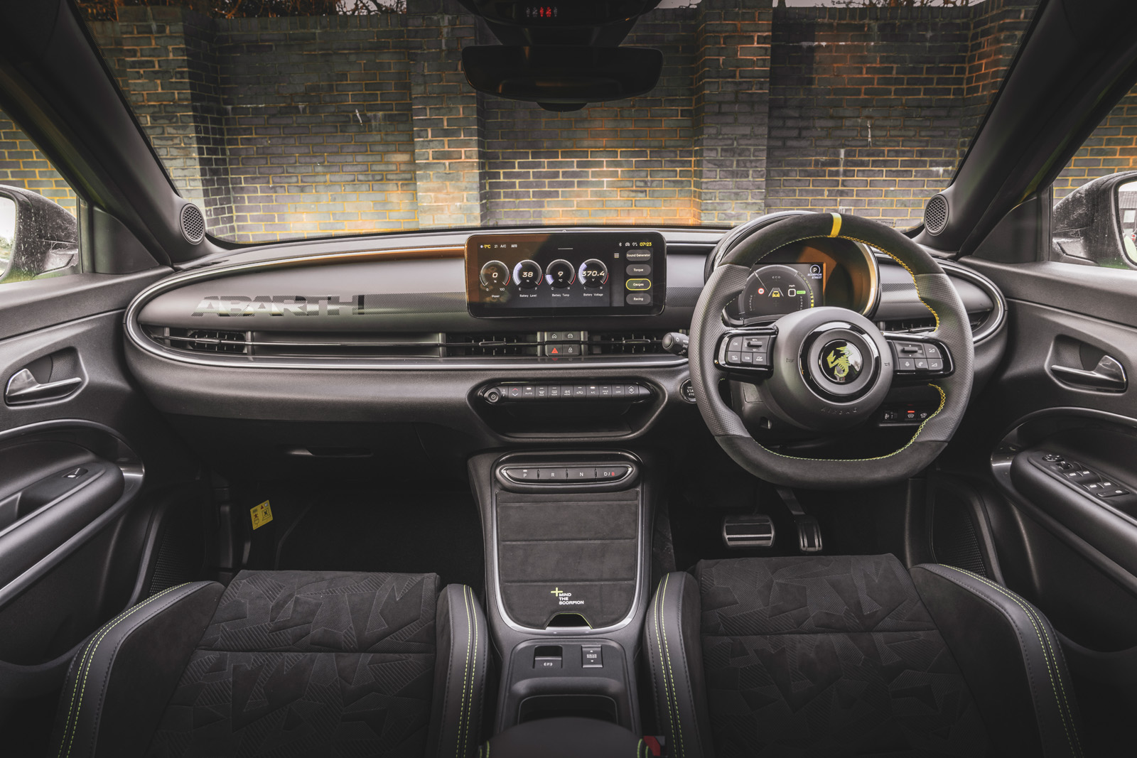 کابین داخلی آبارت 600e