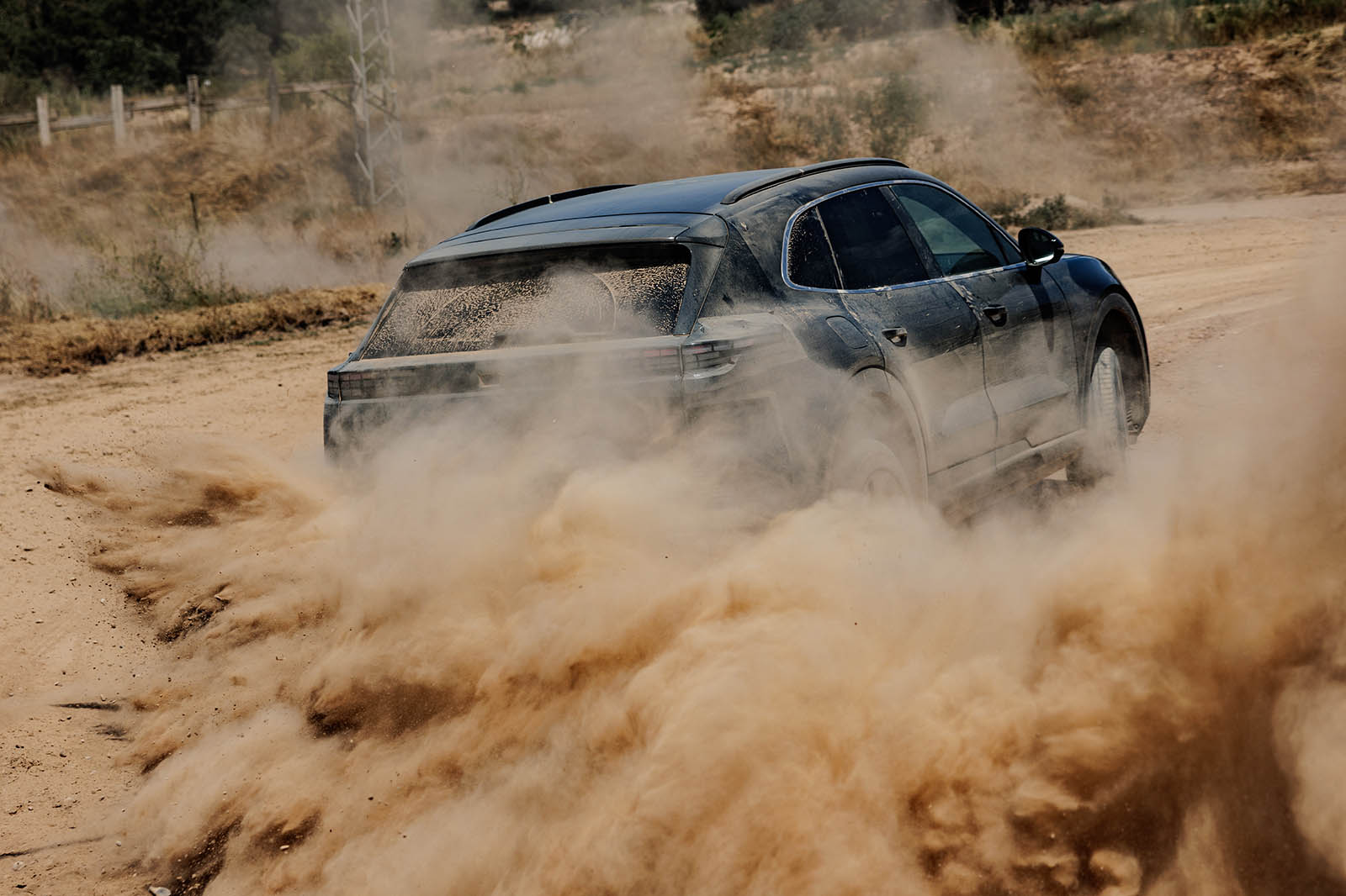 طراحی جلو پورشه کاین الکتریک