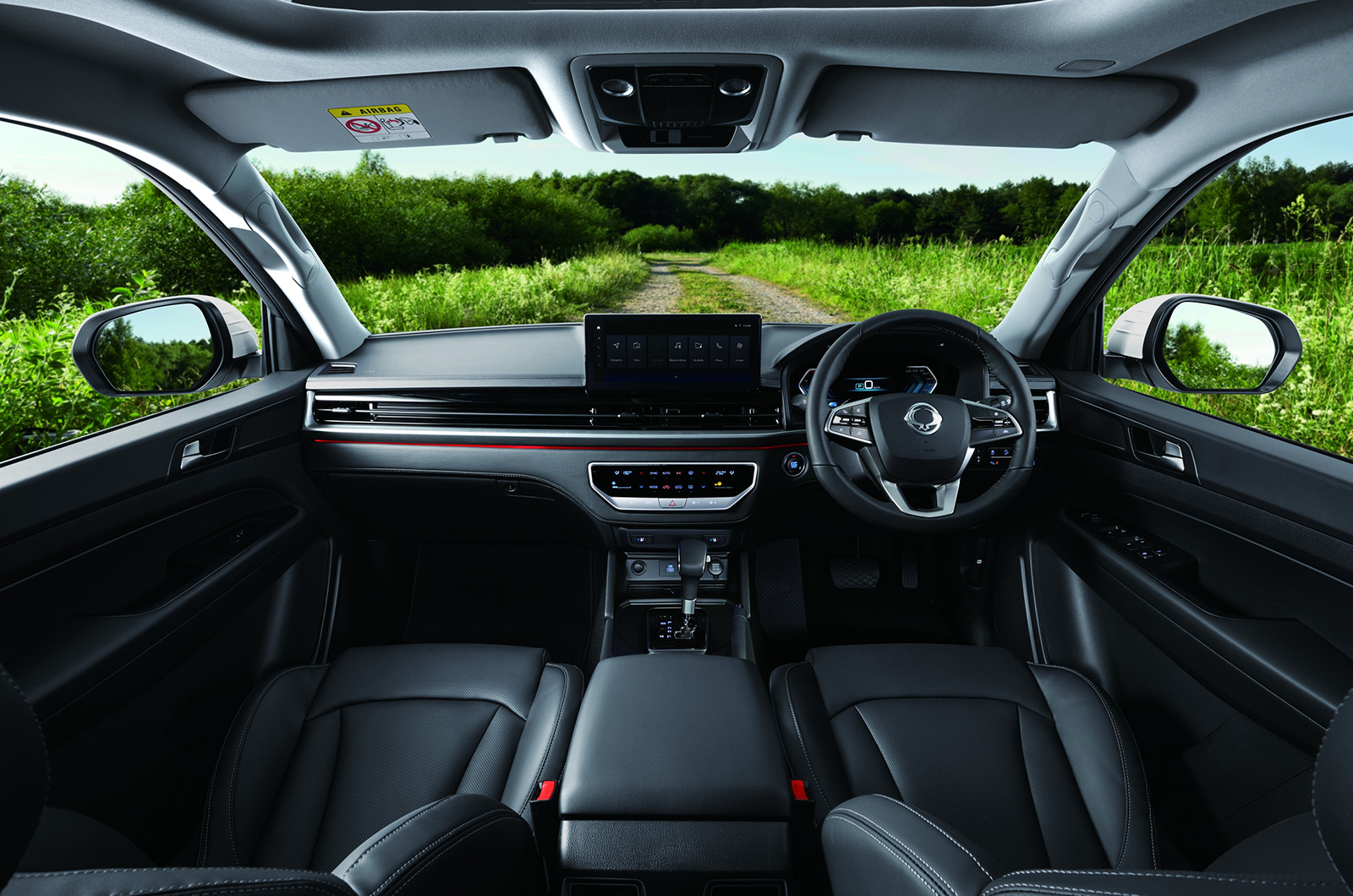 داشبورد و کابین KGM موسو