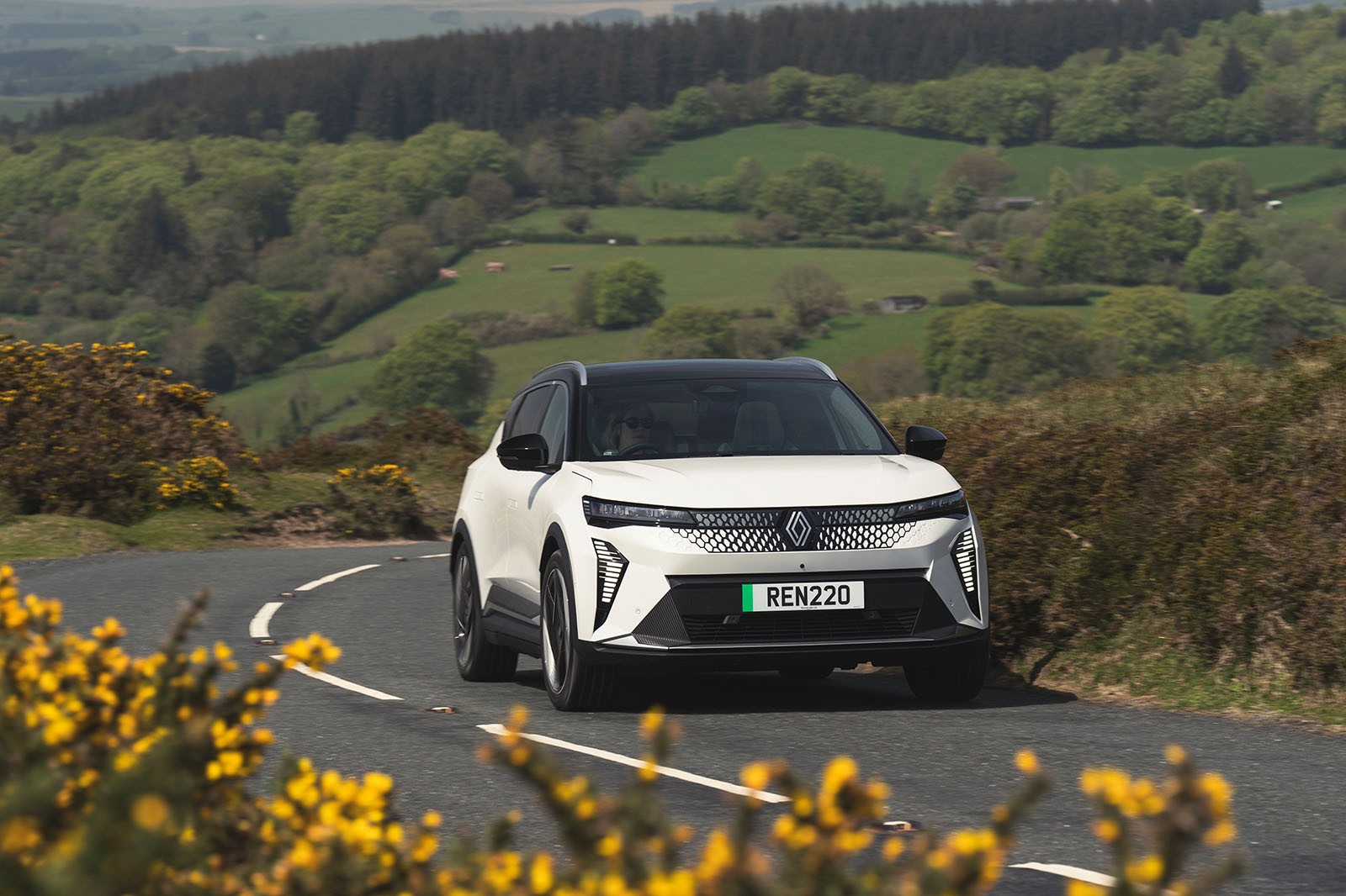 Scenic E-Tech در پیچ