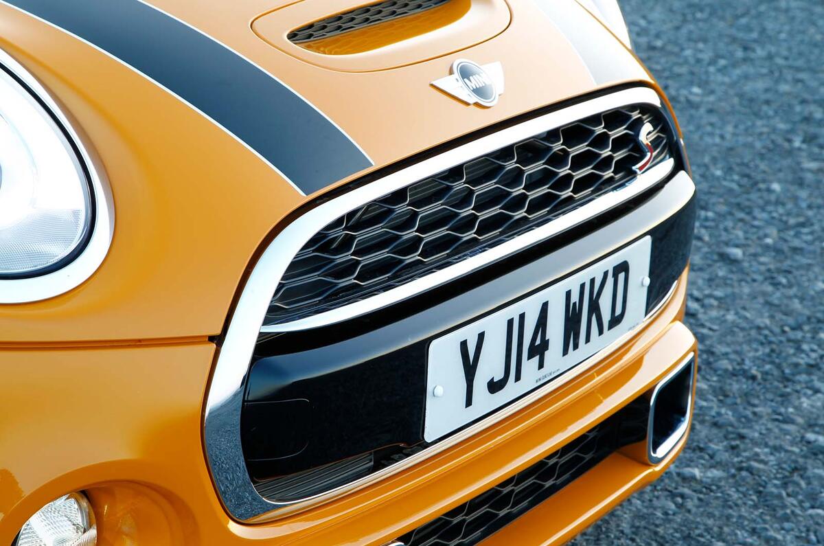 جلوپنجره و جزئیات طراحی مینی کوپر اس