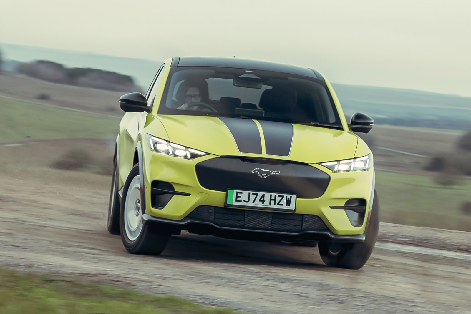 نمای جلو Mach-E Rally