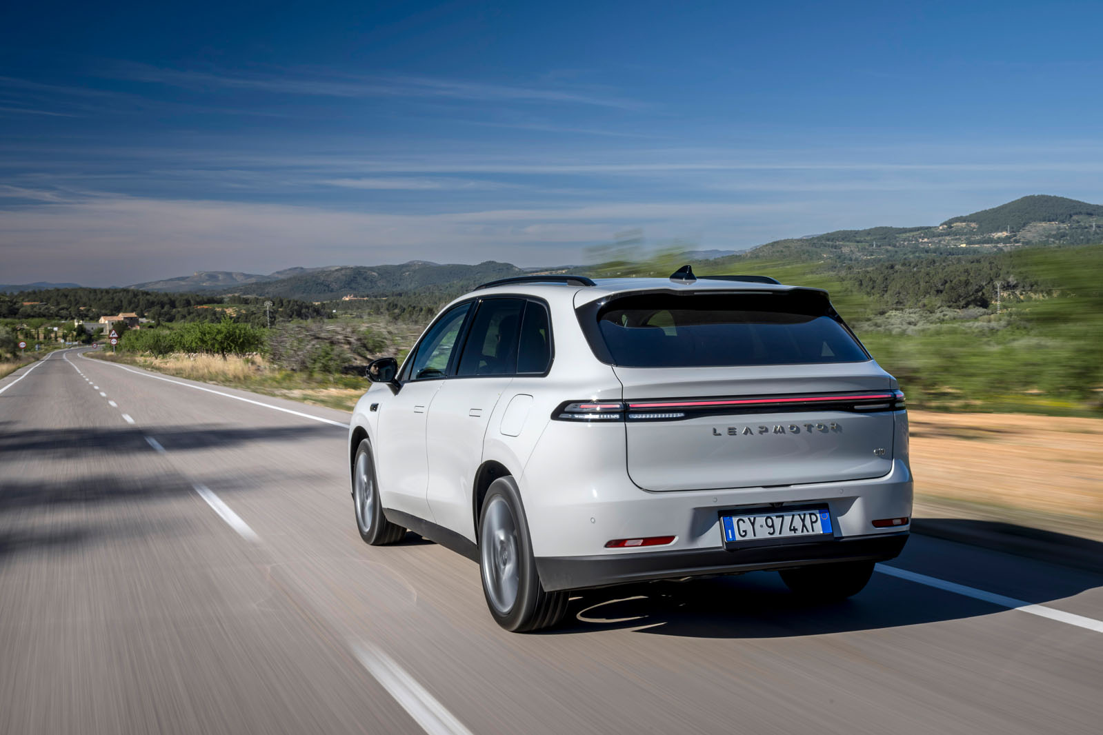 حرکت لیپ موتور C10 در جاده