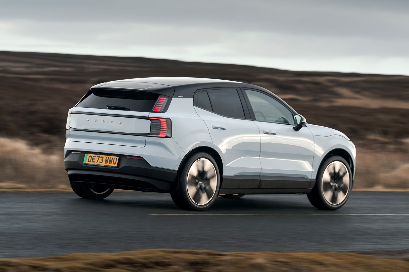 پایداری ولوو EX30 در پیچ