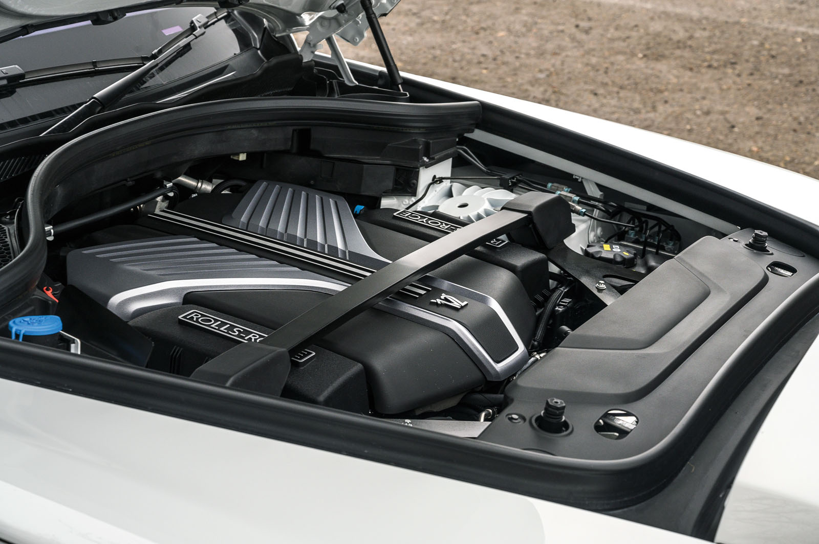 موتور در تست جاده رولز رویس کولینان ۲۰۲۰