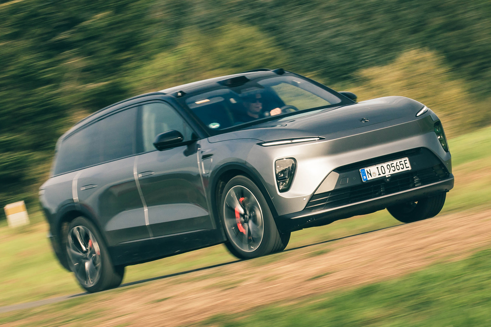 نیو EL8 نمای جلو