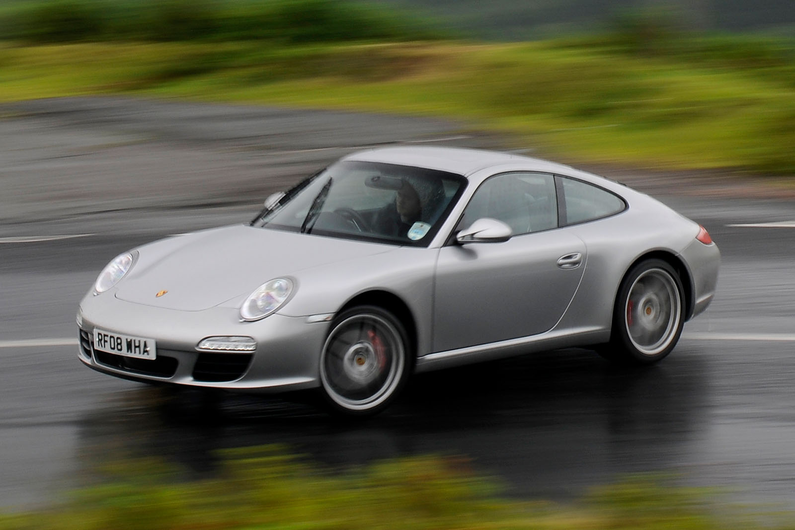 حرکت پورشه 911 نسل 997