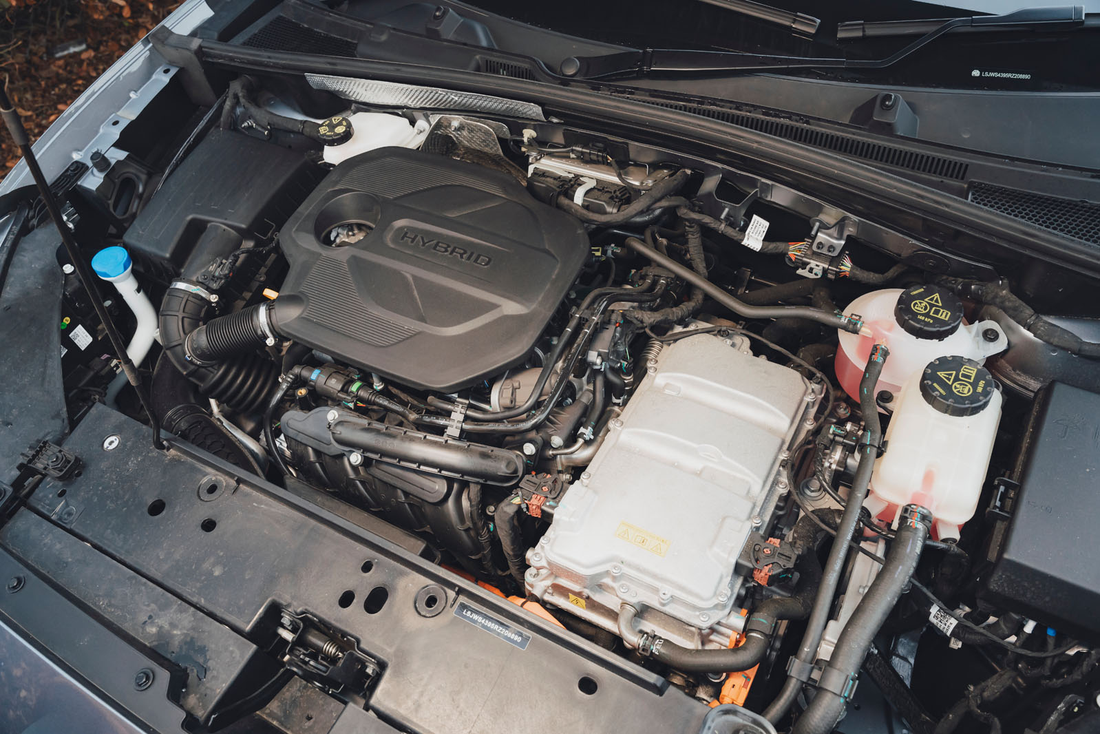 پیشرانه هیبریدی ام جی ZS