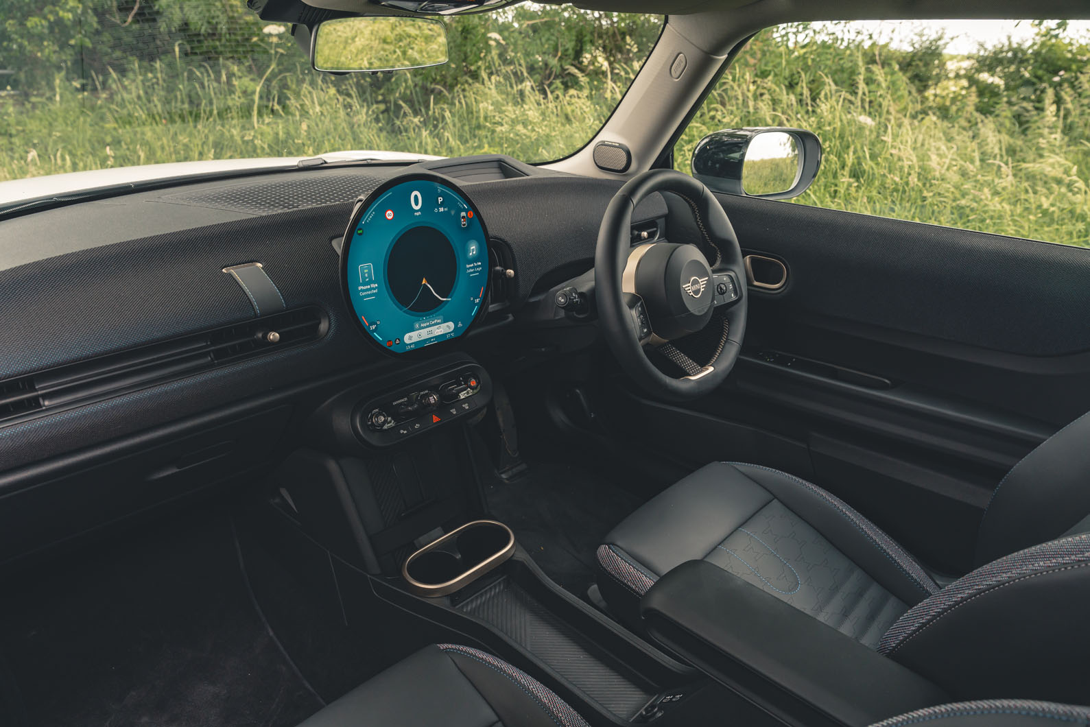 نمای داخلی کابین مینی کوپر مدل 2024