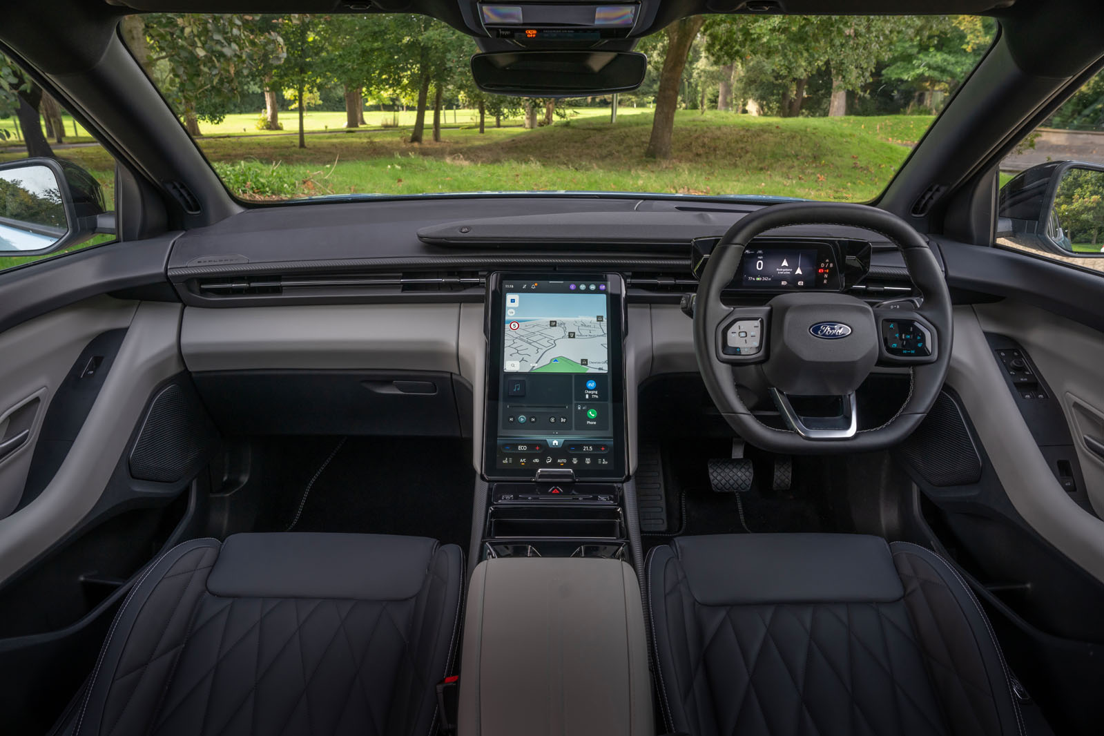 نمای داشبورد فورد اکسپلورر 2026