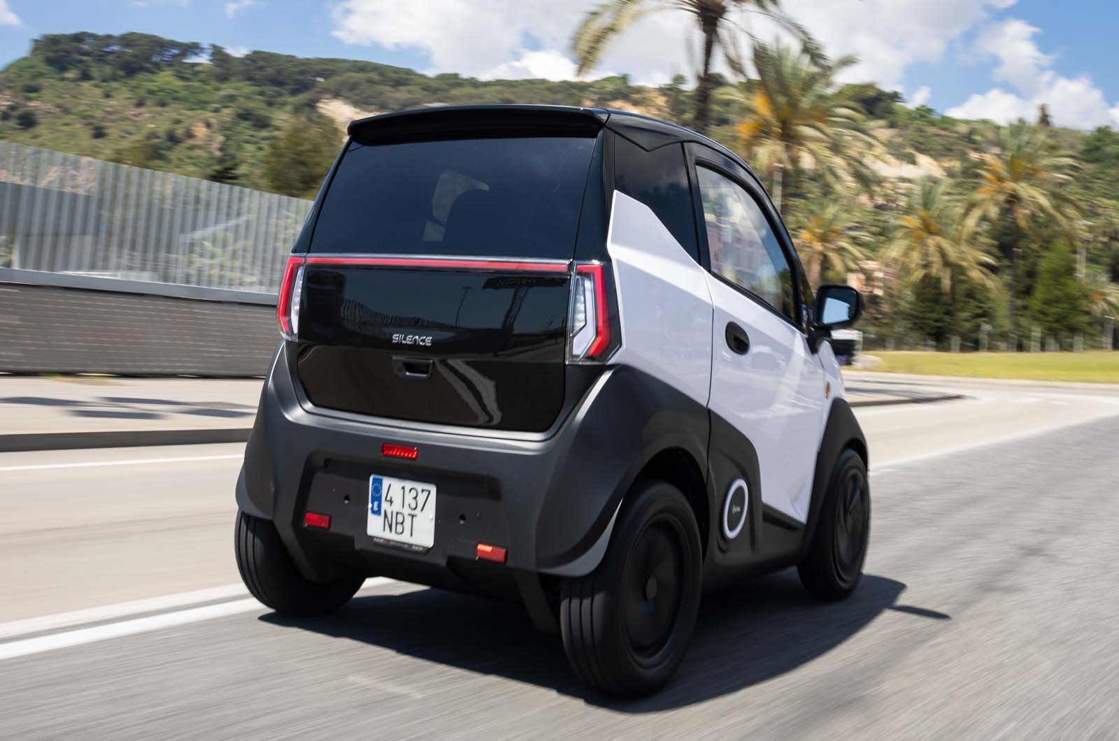 Silence S04 نمای جانبی مدل 2025