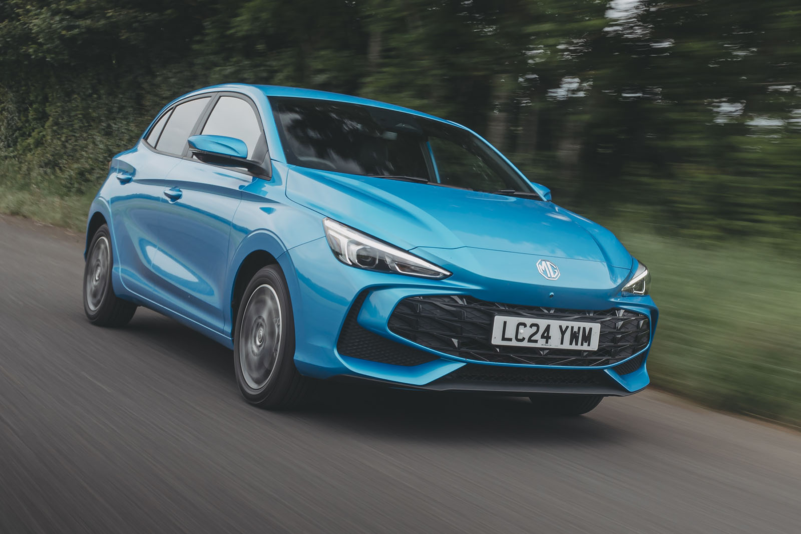 MG 3 هیبرید در حرکت