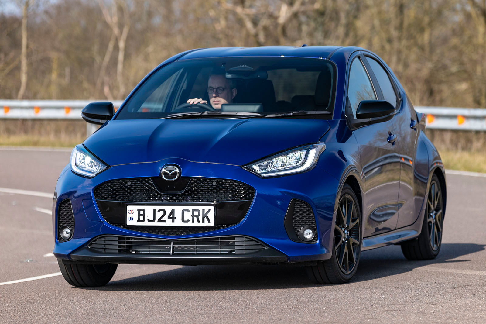 مزدا 2 هیبرید در پیچ