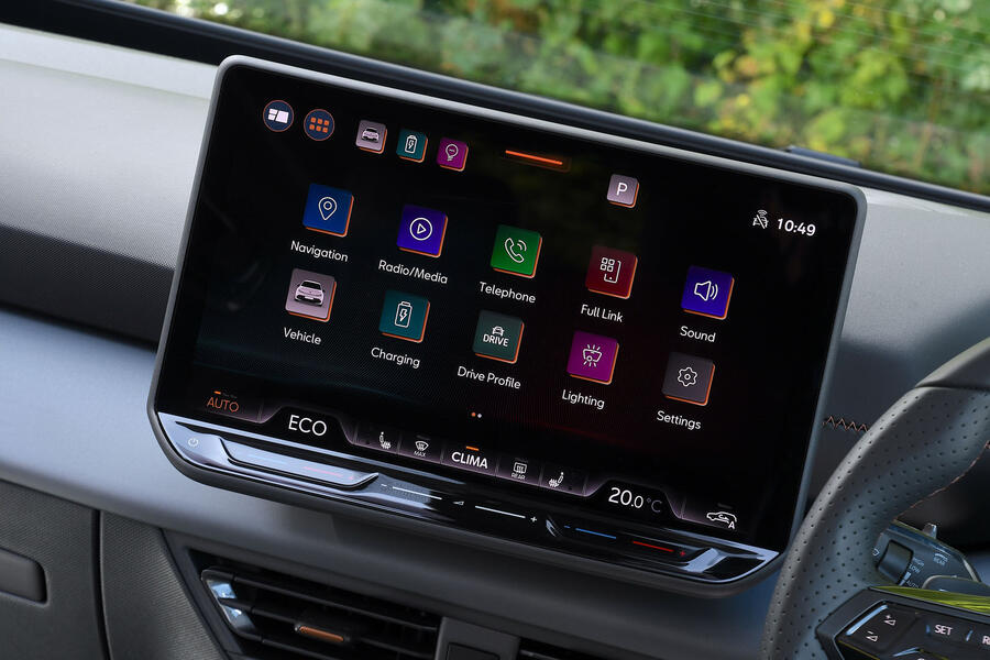 نمایشگر سیستم چندرسانه ای کوپرا بورن VZ