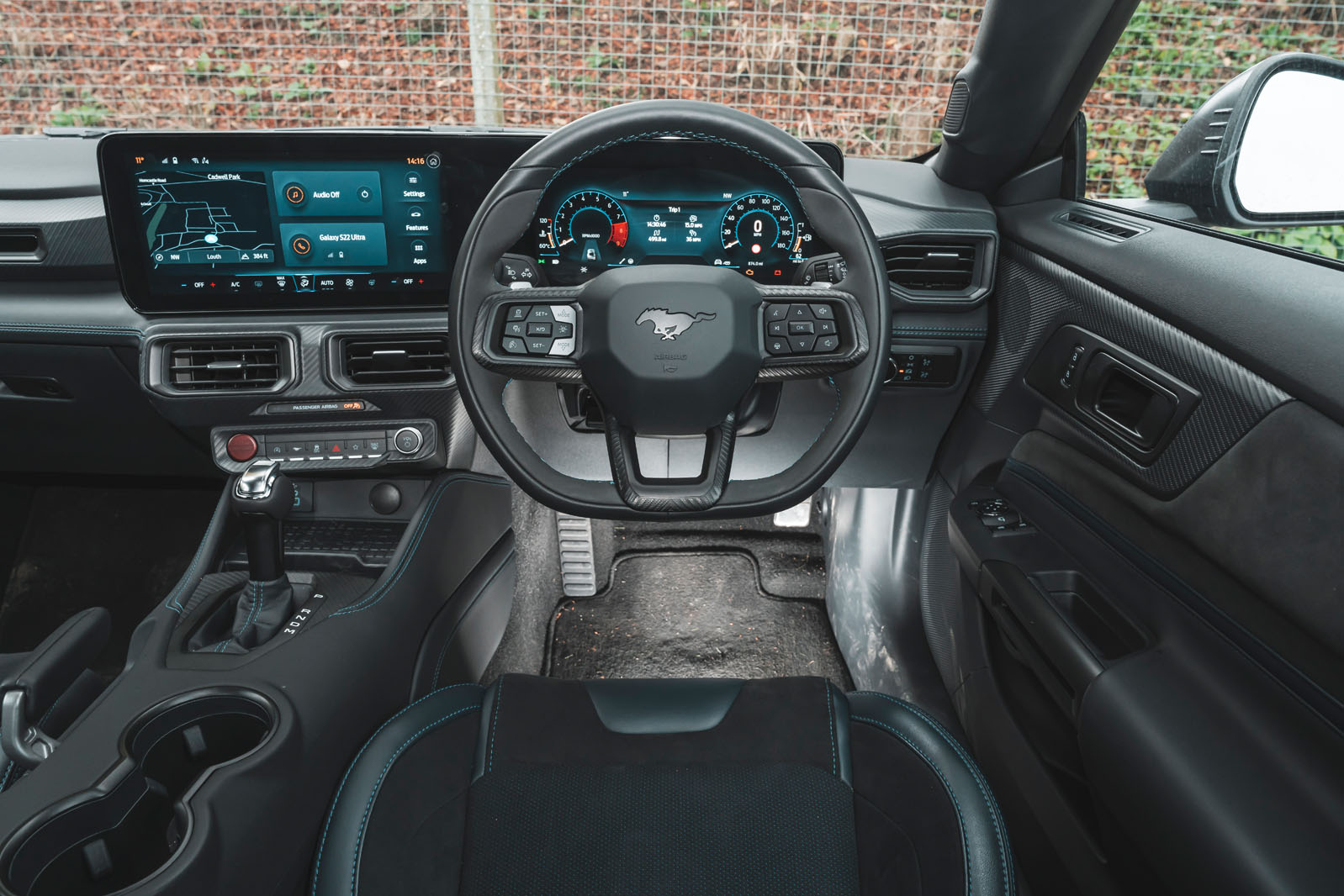 طراحی داشبورد و نمایشگرهای موستانگ دارک هورس