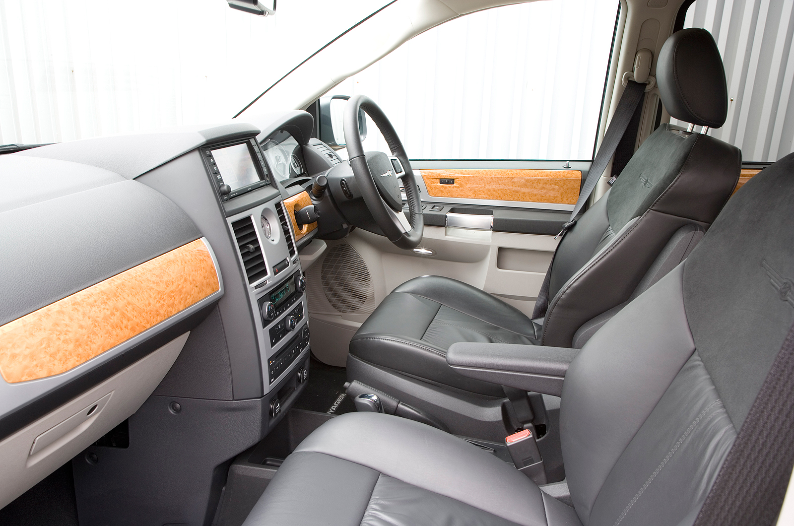 داخلی کرایسلر وویجر