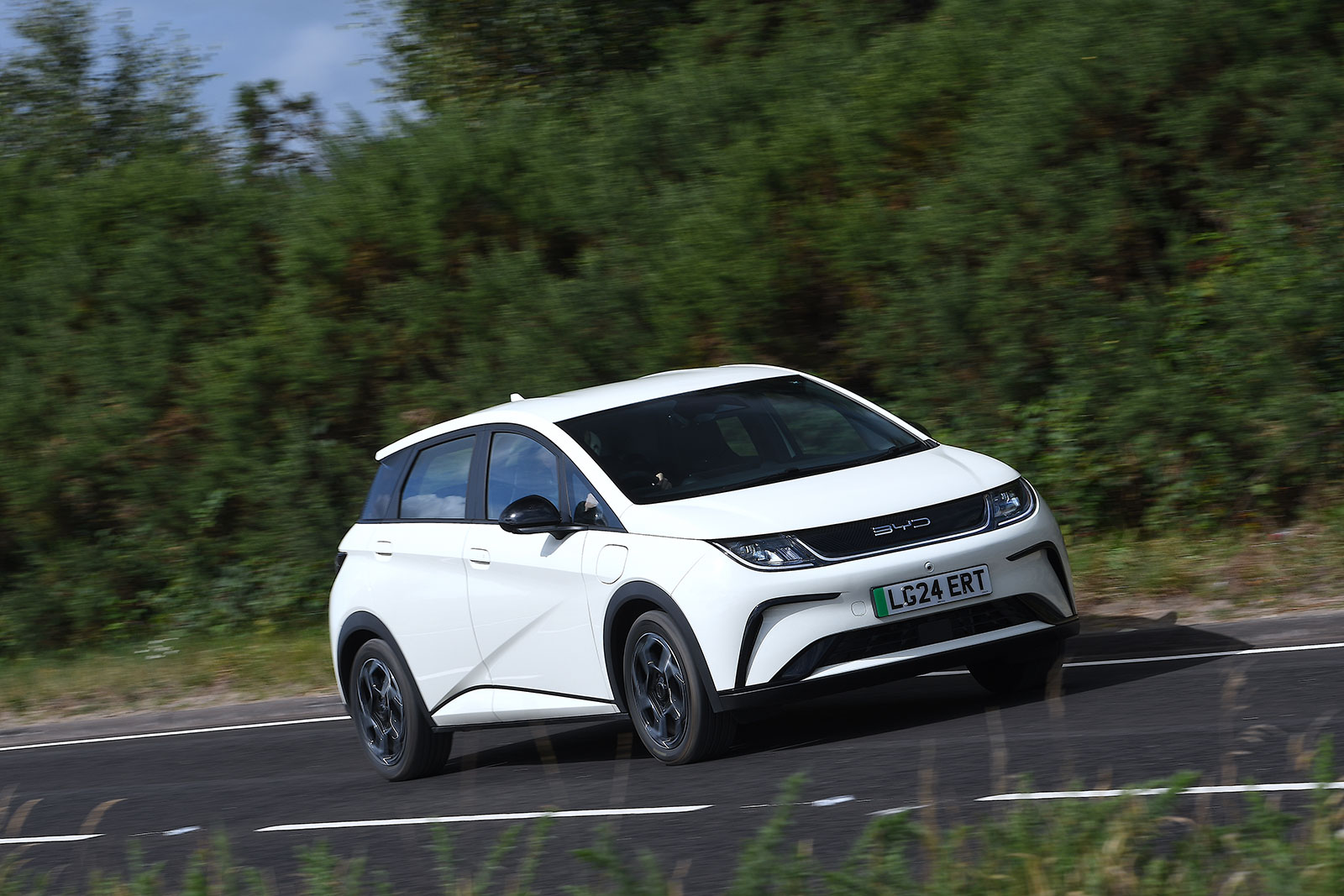 رانندگی در شهر با بی وای دی دلفین