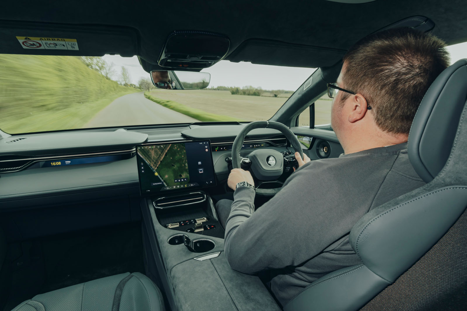 تست رانندگی لوتوس التره