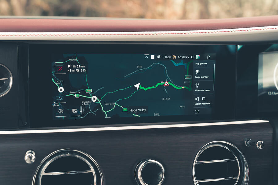 سیستم اینفوتینمنت رولزرویس اسپکتر