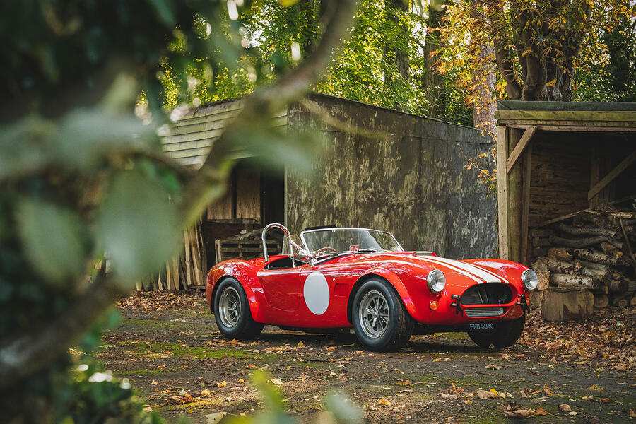 نمای جلوی ثابت LMC MKII FIA