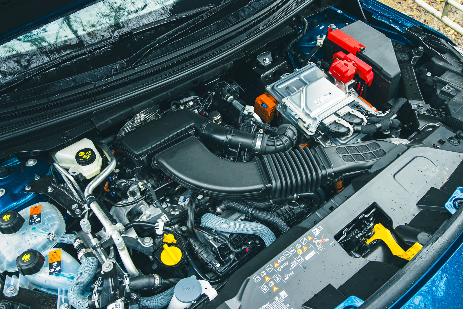 بررسی رنو آسترال 2026 تصویر 050