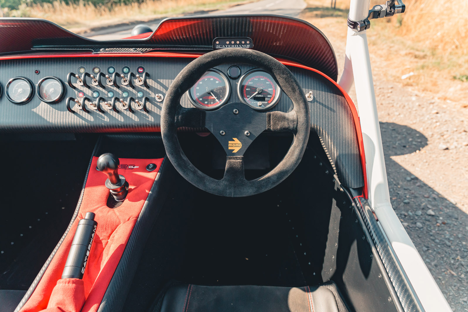 طراحی داشبورد و فرمان کاترهام سون 420 کاپ