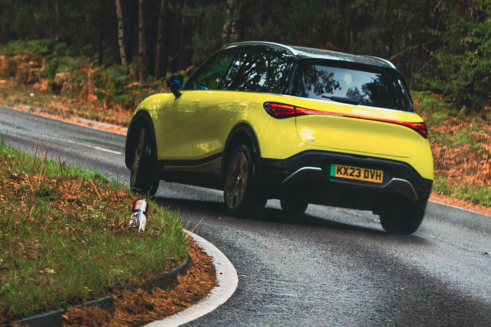 نمای عقب اسمارت 1 هنگام پیچیدن