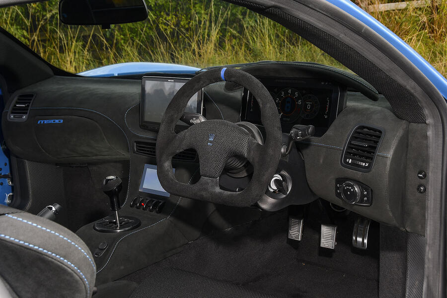 نمای داشبورد نوبل M500