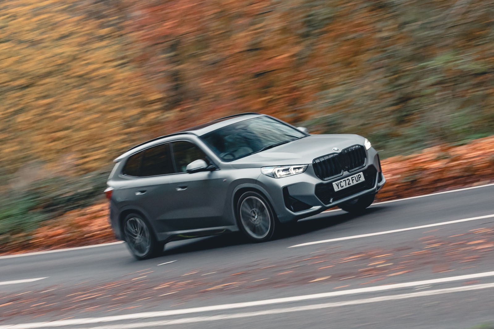 نمای دینامیکی بی ام و X1 در پیچ