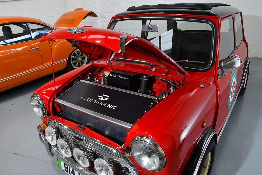 محفظه موتور و باتری مینی کوپر الکتریکی الکتروژنیک