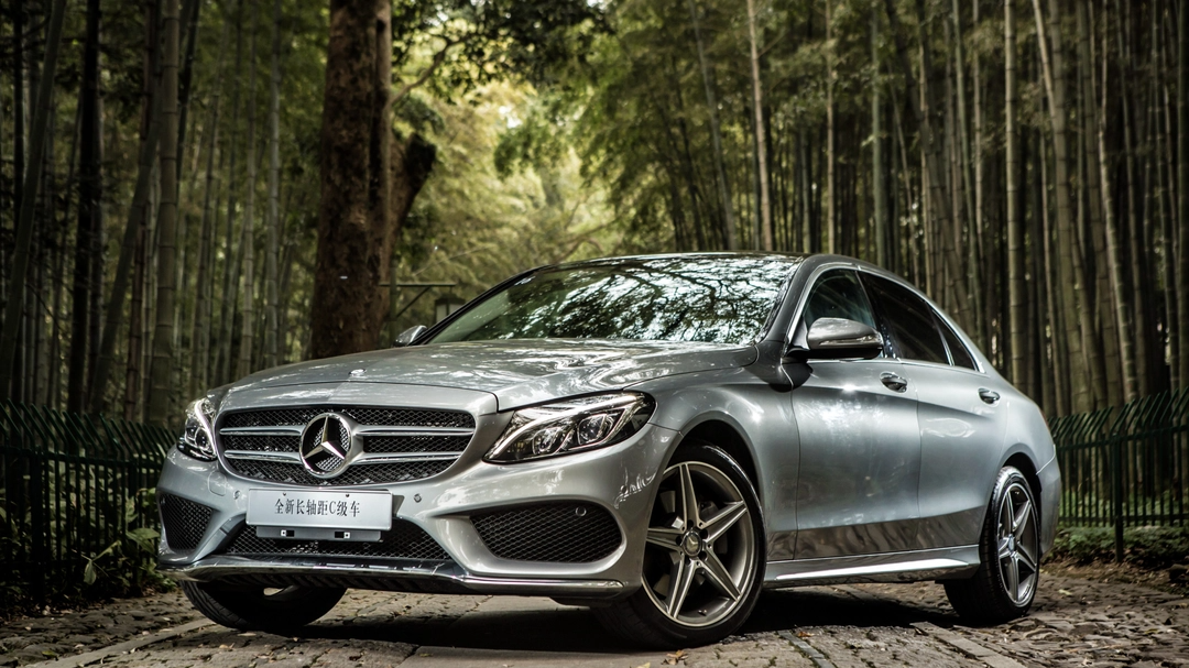 مرسدس بنز C200